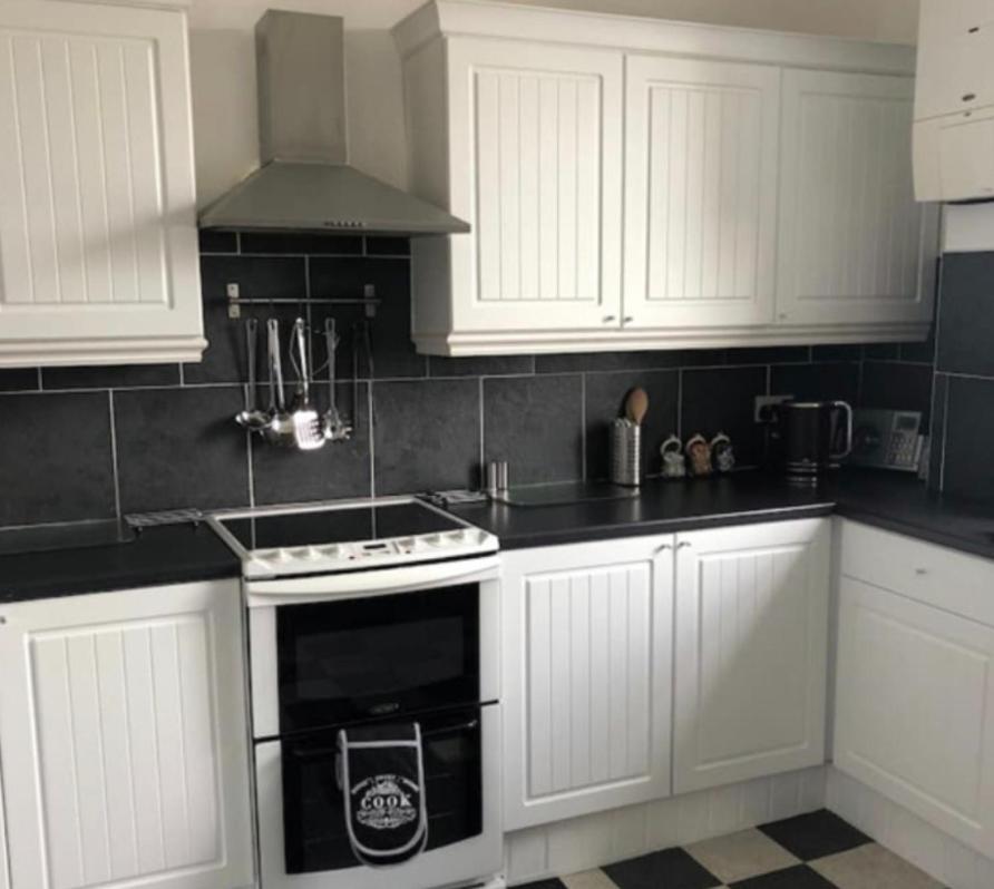 Captivating 2-Bed Apartment In Isle Of Bute Rothesay Luaran gambar