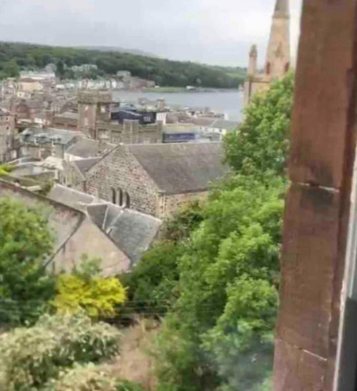 Captivating 2-Bed Apartment In Isle Of Bute Rothesay Luaran gambar